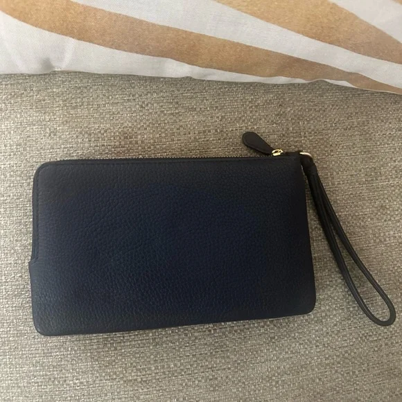 Coach Midnight Pebbled Leather Double-Zip Wristlet | Gold Hardware NWT $198 MSRP - Picture 16 of 16